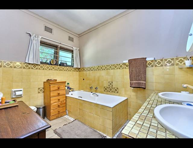 4 BEDROOM EQUESTRIAN PROPERTY FOR SALE IN SUN VALLEY